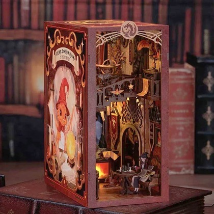 Miniaturowy domek Book Nook Pokój Wspólny Szkoły Magii